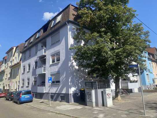 Modernisierte 4,5-Zimmer-Wohnung mit gehobener Innenausstattung mit Balkon und EBK in Ludwigshafen