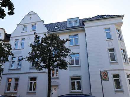 Erstbezug: Energetisch kernsanierte Altbauwohnung inkl. Einbauküche