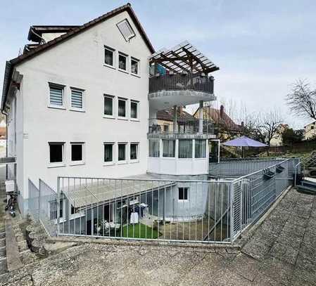 RESERVIERT!Wunderschöne 3-Zimmer-Wohnung mit großzügiger Terrasse