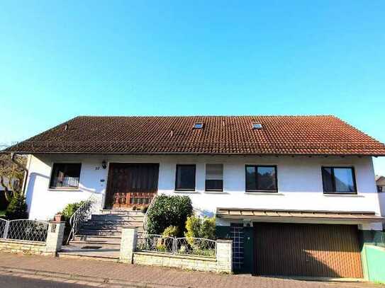 Einfamilienhaus mit ausgebautem DG und Keller in ruhiger Lage