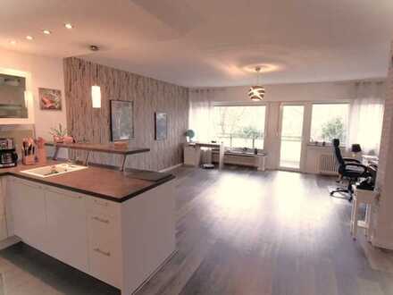 BEST-PREIS! Helle 4-Zi.-Maisonette-Wohnung am Schmölderpark in Mönchengladbach - 2 Balkone!