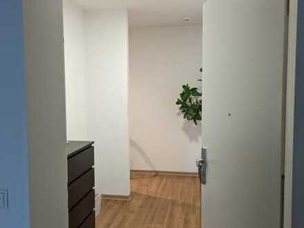 2-Zimmer Wohnung mit großem Balkon in zentral Meerbusch-Osterath