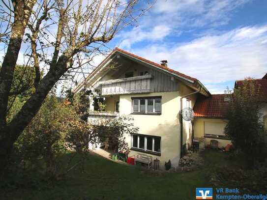 3-Familienhaus in ruhiger Ortslage von Wildpoldsried