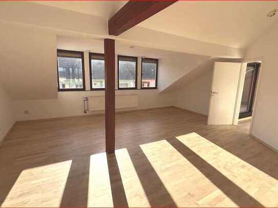 *** DG-Wohnung mit Terrasse in ruhiger Lage in Mannheim ***