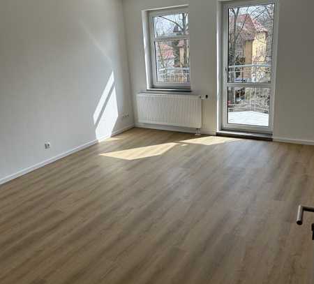 Moderne 3-Zimmer-Wohnung mit Balkon & Tiefgarage in Ärztehaus in Gotha zu vermieten