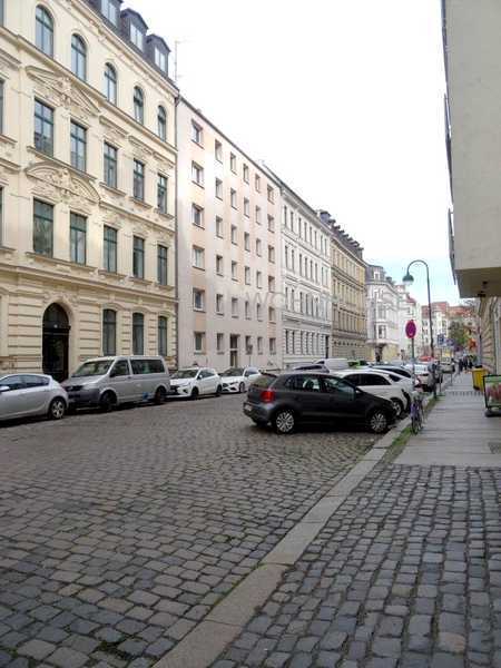 +++4-Zi.Whg.++TOP Lage++großer Mietergarten++Bad mit Fenster und Dusche++Zentrum+++