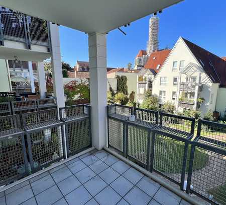 Gepflegte 3-Raum-Wohnung mit Balkon und Einbauküche in Augsburg