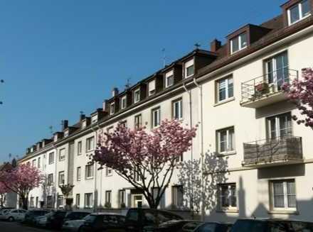 3-Zimmer-Wohnung mit EBK in Karlsruhe-Weiherfeld