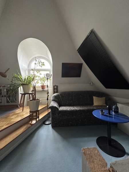 Individuelle Maisonette-Wohnung mit Balkon und TG-Stellplatz