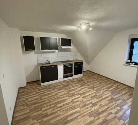 Attraktive 2-Zimmer-Dachgeschosswohnung in Bous
