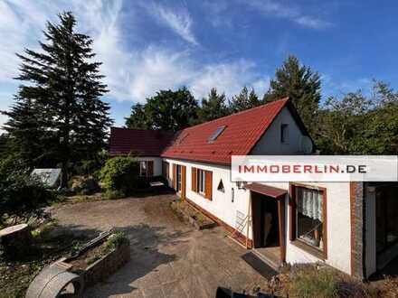 IMMOBERLIN.DE - Charmantes Einfamilienhaus mit großzügigem Garten & Grundstückspotential in sehr ang