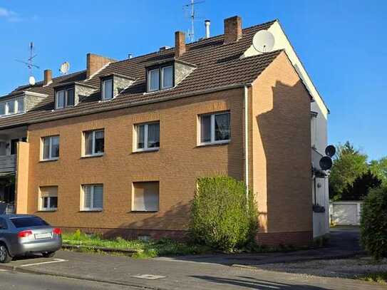 6-Parteien-Haus mit 6 Garagen in Mönchengladbach-Bettrath