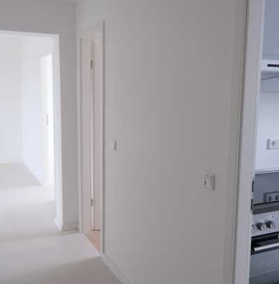 Schöne 2-Raum-Wohnung mit gehobener Innenausstattung mit Balkon und EBK in Hamburg Wandsbek