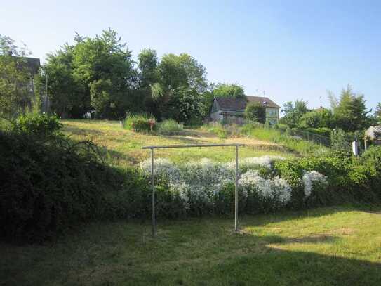 Schönes Baugrundstück in Bonstetten