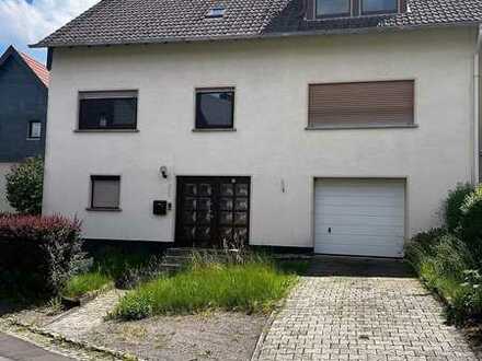Großzügiges Einfamilienhaus in Achtelsbach bei Birkenfeld im Bieterverfahren zu verkaufen!