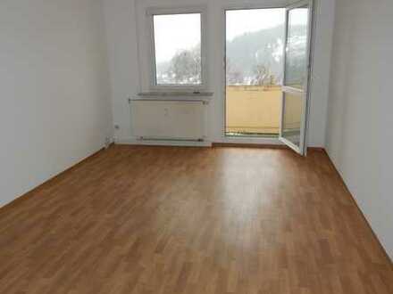 Schüler aufgepasst! Kaltmiete 2 Monate geschenkt! Tolle 1-Raum-Wohnung mit Balkon und Aufzug!