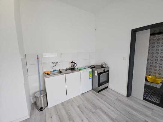 Helle 1 Zimmer Wohnung zu vermieten