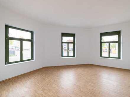 Erstbezug! Imposante 3,5-Raumwohnung mit Altbaucharme- WE02