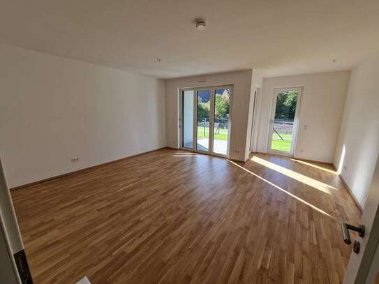 Erstbezug: Neubau Apartment mit Blick ins Grüne