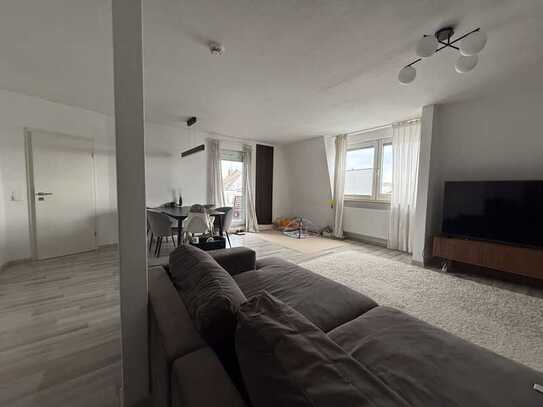 2,5 Zimmer Wohnung mit Balkon Nähe Isenburg Zentrum