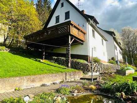 Solides Einfamilienhaus mit großem Grundstück in Rasdorf OT Grüsselbach zu verkaufen