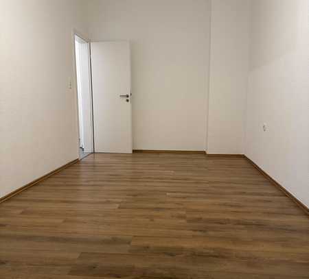 Unterkunft/Wohnung für 4 Mitarbeiter - Zentral gelegene Wohnung in Mannheim zu vermieten