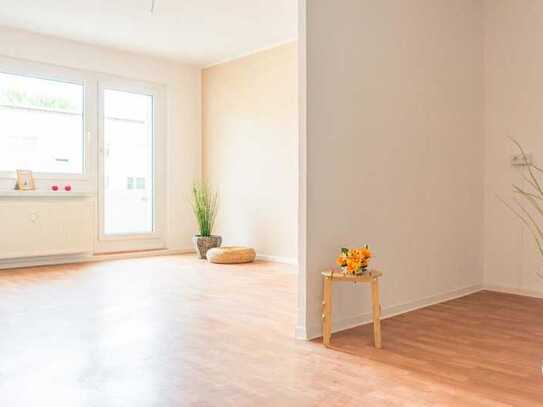 4-Raum-Wohnung mit Balkon und offener Küche