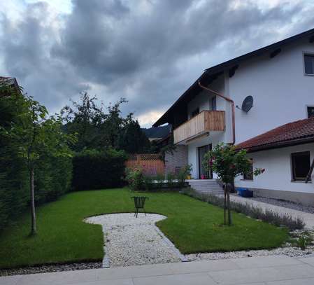 Leben, wo andere Urlaub machen! Attraktives 5-Zimmer-Haus in Schliersee