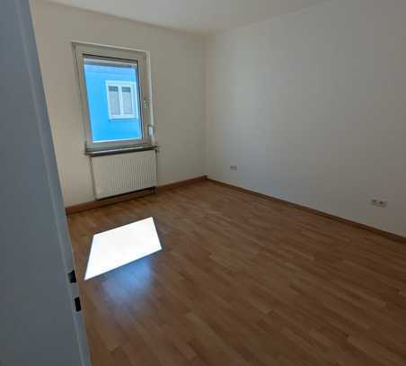 3-Zimmer-Wohnung mit Einbauküche in Kaiserslautern Innenstadt, Nähe Westpfalzklinikum