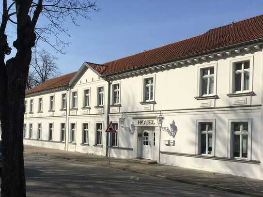 Notverkauf - 2 Grundstücke (bebaubar)/ Hotel/ Restaurant/ Festsaal nahe Oranienburg - DG 231102