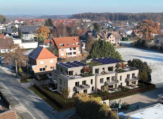 Erstbezug mit Balkon und EBK: Geschmackvolle 2-Zimmer-EG-Wohnung mit geh. Innenausstattung in Enger