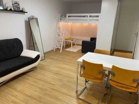 Wohnen mit Stil und Panorama – Möblierte 1-Zimmer-Wohnung in Sachsenhausen-Nord!