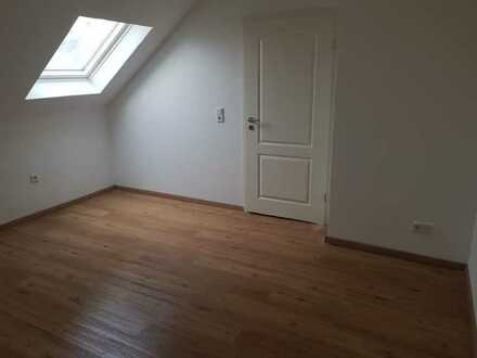 Renovierte 4-Zimmer-Dachgeschosswohnung in guter Lage von Herne