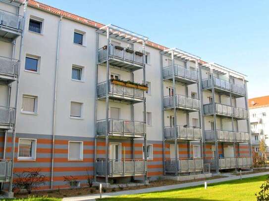 2-Zimmer-Wohnung am Nordostbahnhof mit Balkon im 3. Stock