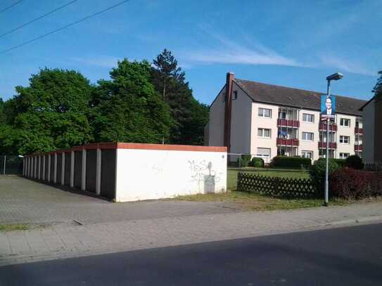 Bes. Mo. 17h ,Feldblick helle 3ZW im I. OG, Mod., neuewert. Bad , Türen, frisch renoviert