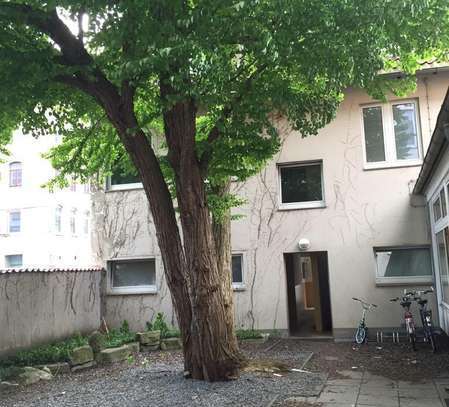 City-Wohnung mit 75,54m² ruhig im Hinterhaus gelegen