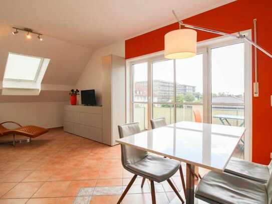 Hoher Wohnkomfort: Bezugsfreie 3-Zimmer-Dachgeschosswohnung mit Balkon, FBH und Spitzboden