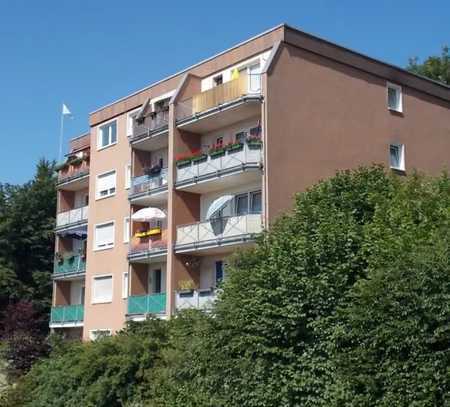 Helle 2-Zimmer Whg., KDB, Balkon, Stellplatz, ca. 60 m² in Lüdenscheid-Nord / Dickenberg