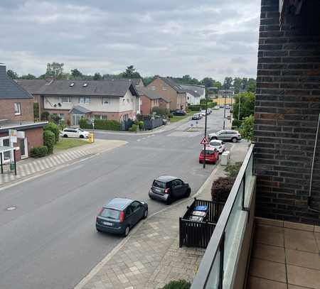 Helle 2 Zimmer Wohnung mit Südbalkon