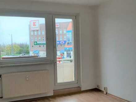 3 Zimmer Wohnung mit Balkon - 2. Obergeschoss