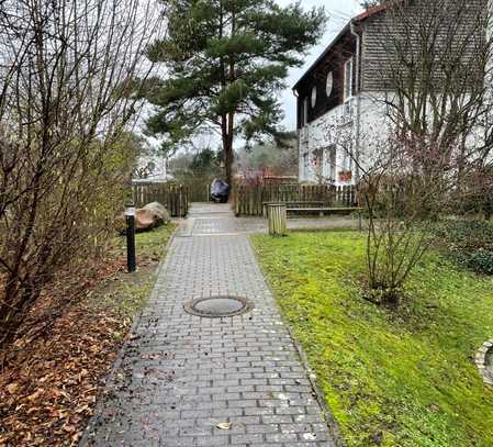 ELEGANTE 3-ZIMMER-WOHNUNG IN RUHIGER LAGE VON MÜGGELHEIM