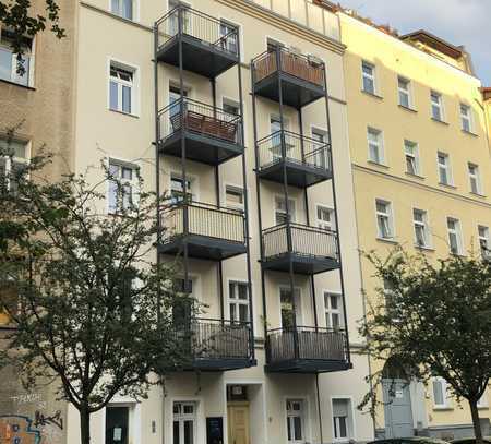 Refurbished apartment in Mitte/ Kernsaniertes Apartment in Mitte / Erstbezug!
