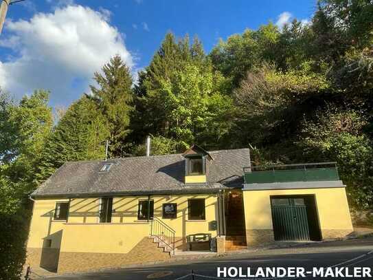 Schönes freistehendes Haus mit Dachterrasse, kleiner Garage und Garten