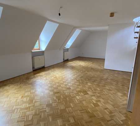 2-Zimmer Maisonetten Wohnung mit Dachterasse