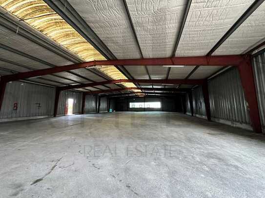 ** AB SOFORT | Ca. 4.500 m² Lagerfläche | 6,50m UKB | 5x ebenerdige Tore **