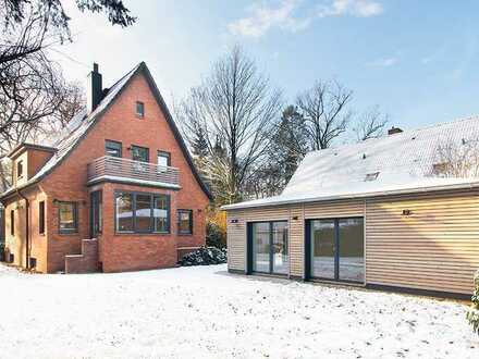 Doppelpack: Liebevoll kernsaniertes Architektenhaus mit Gartenhaus / Tiny House