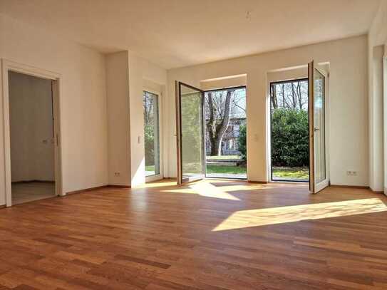 *** Traumhafte 3-Zimmer-Wohnung *** mit Terrasse und Garten in begehrter Nymphenburger Lage ***