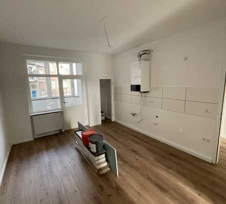 Frisch sanierte 2-3 Zimmer Wohnung mit Balkon