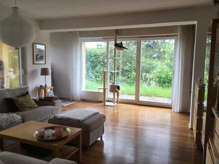 Schöne 3-Raum-Wohnung mit EBK und 2 Terrassen in Kümmersbruck