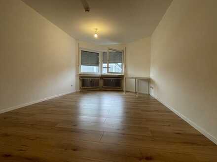 Teilmöbliertes 1-Zimmer-Appartment im Zentrum vom Straubing